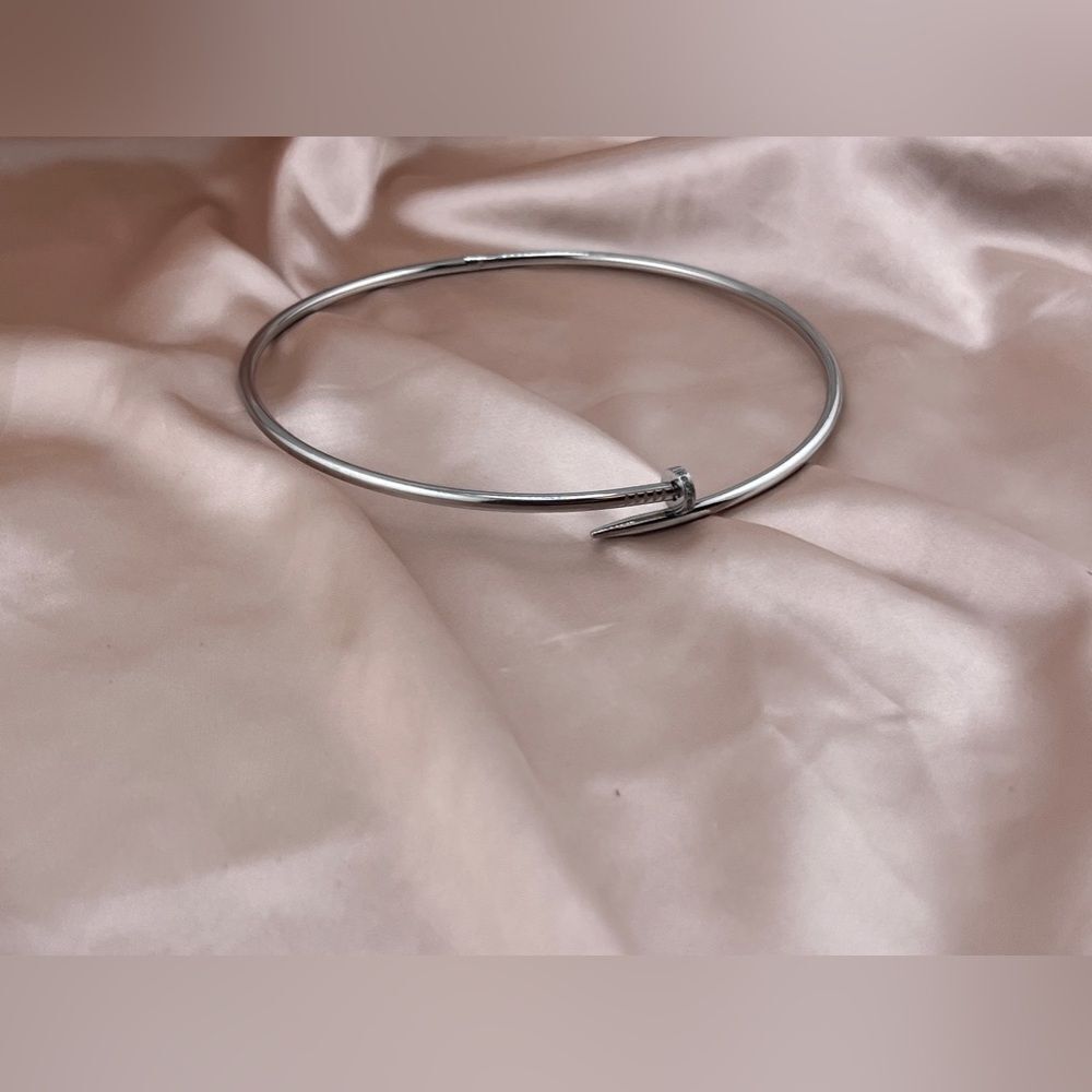 Nail shaped Silver Plaited Stainless Steel Chocker Logo - Picture 3 of 8